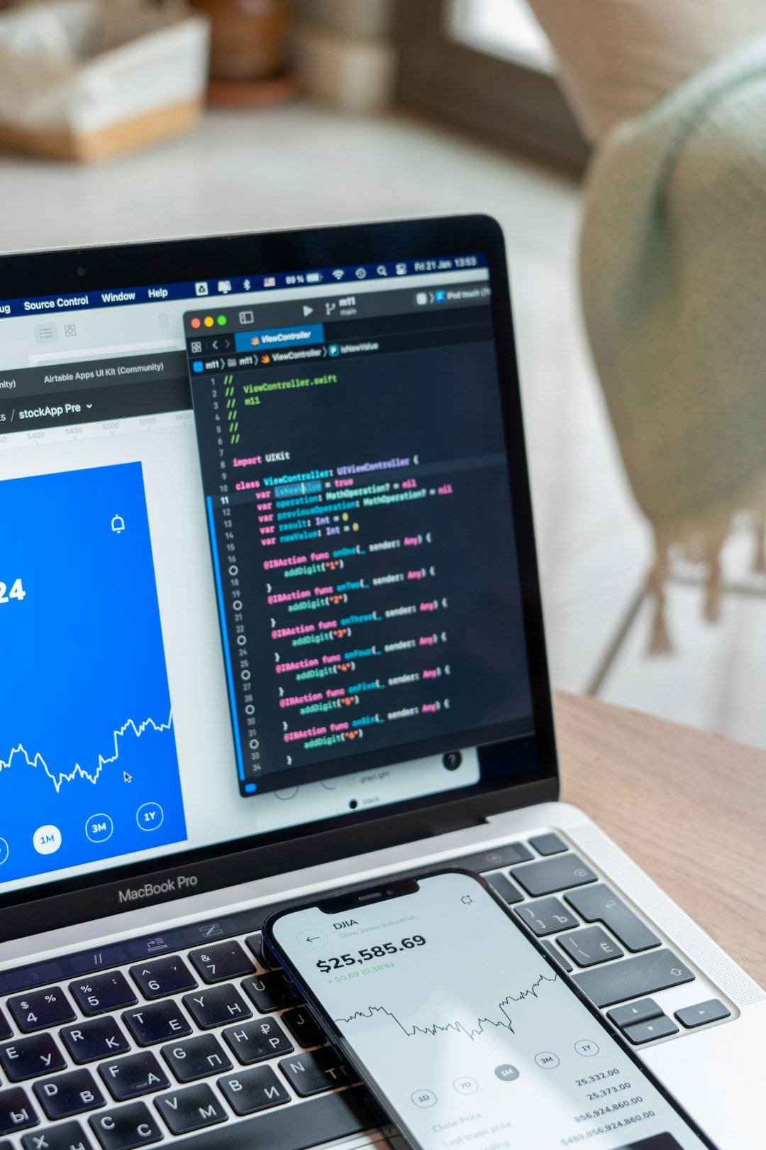 gallery-06 This project on Behance, just share some thumbsUp ;) https://www.behance.net/gallery/136041903/JStock-App